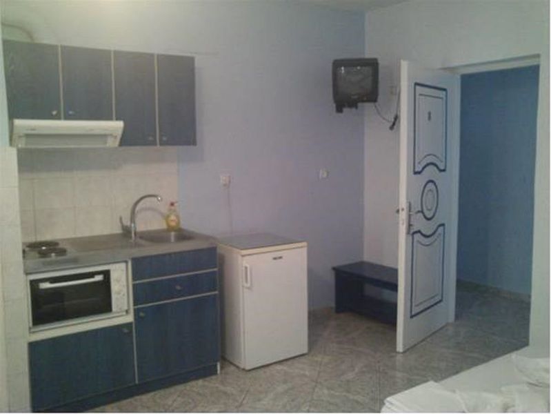 Christos Makrinos Rooms Adamantas Exterior photo